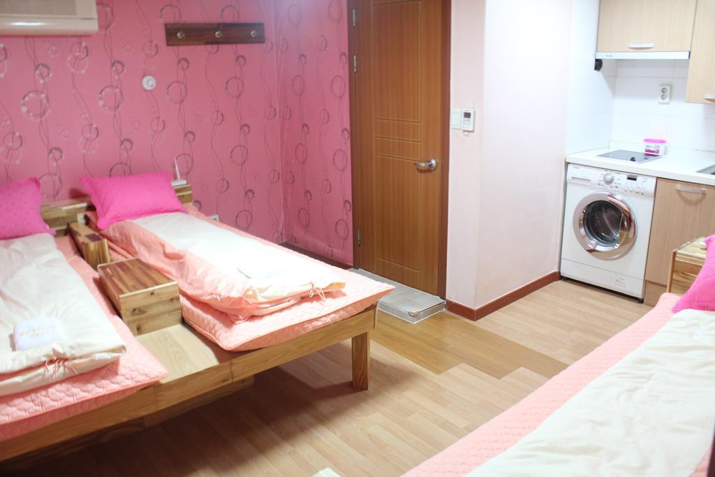 Bong Backpackers Vandrehjem Seoul Værelse billede